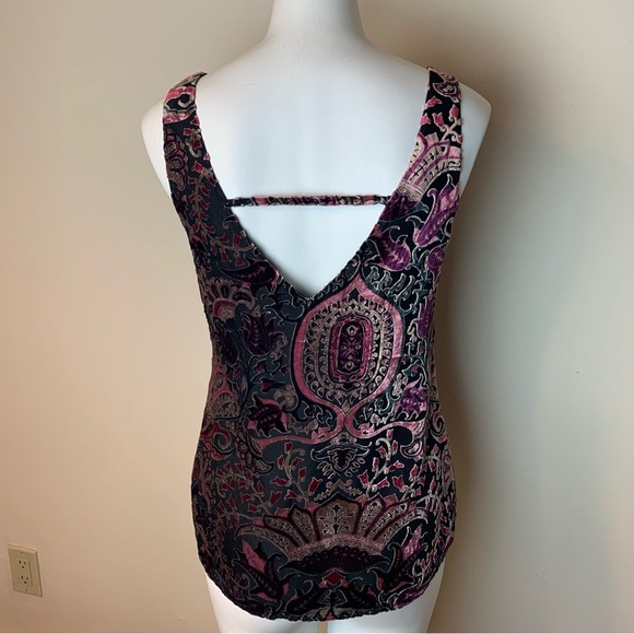 Ecru Women’s Velvet Floral V-Neck Blouse -XS - Picture 10 of 10